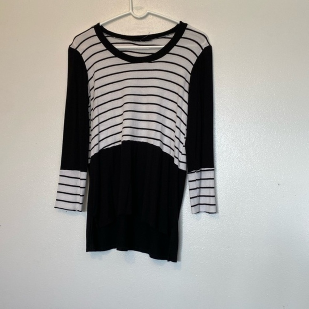 Ten 6 Ten black and white uber soft cozy thermal like shirt size small